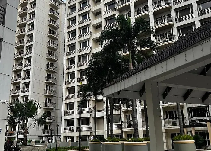 Vintage Luxx-solemare Parksuites Free Pool Access! Manila