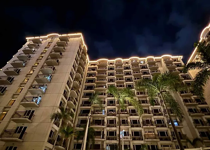 Apartment Vintage Luxx-solemare Parksuites Free Pool Access!